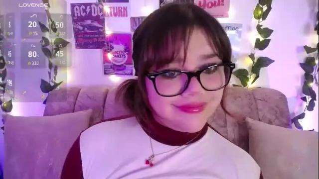 Image 8 of chaarlotte_1 Stream on Chaturbate on 25 days ago
