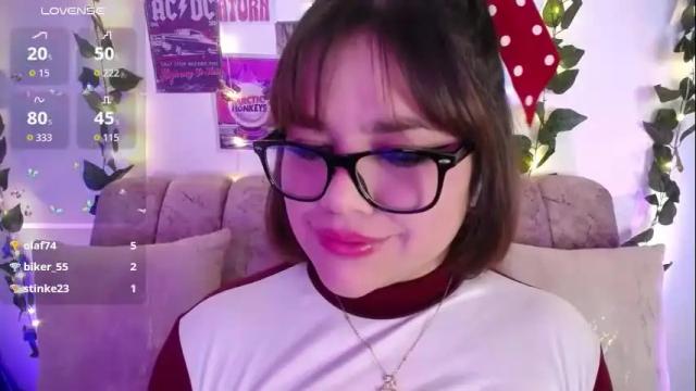 Image 10 of chaarlotte_1 Stream on Chaturbate on 23 days ago