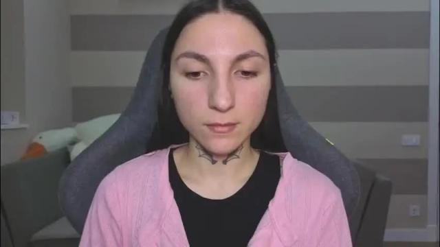 Image 2 of chabibiann Stream on Chaturbate on 17 days ago