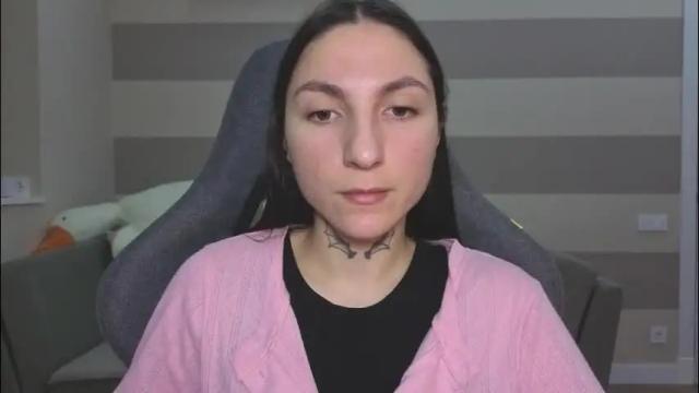 Image 3 of chabibiann Stream on Chaturbate on 17 days ago