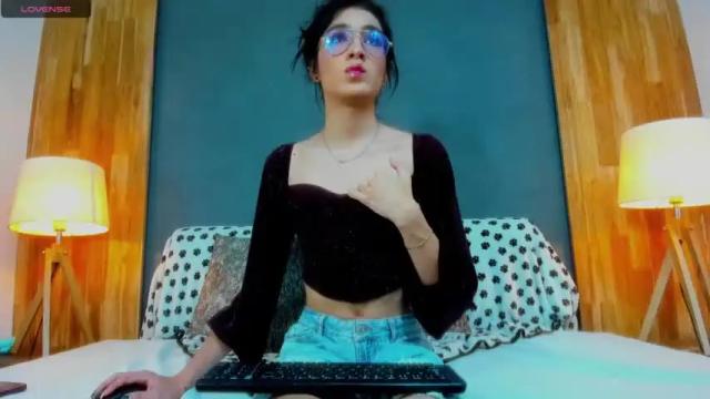 Thumbnail 1, chaminela_27's Stream at Chaturbate, 19 months ago