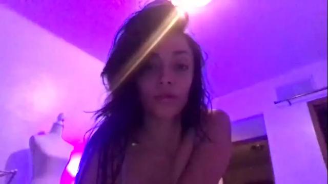 Image 3 of chamomile22 Stream on Chaturbate on 18 months ago