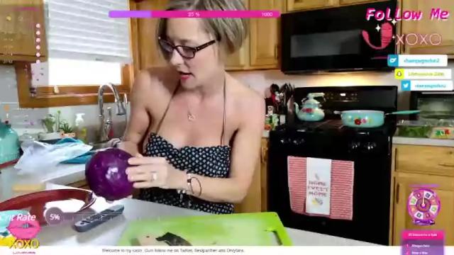 Image 11 of champagnefun Stream on Chaturbate on 14 months ago
