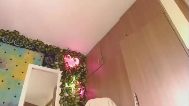 Image 10 of chaneel_ Stream on Chaturbate on 3 days ago