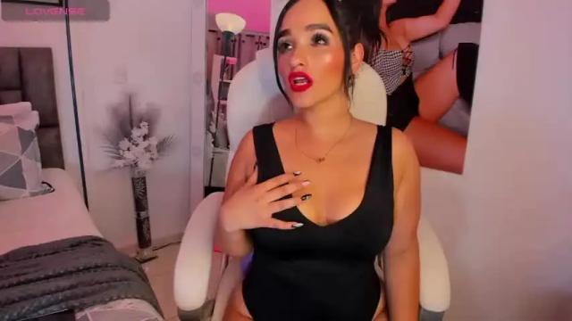 Image 3 of chanel_palmer Stream on Chaturbate on 18 months ago