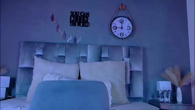 Image 4 of chaneladamss_ Stream on Chaturbate on 1 month ago