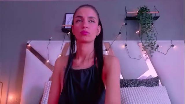 Image 3 of chaneladamss_ Stream on Chaturbate on 1 month ago