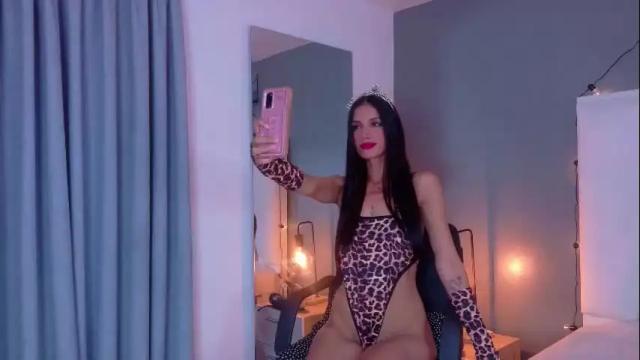 Image 2 of chaneladamss_ Stream on Chaturbate on 6 days ago