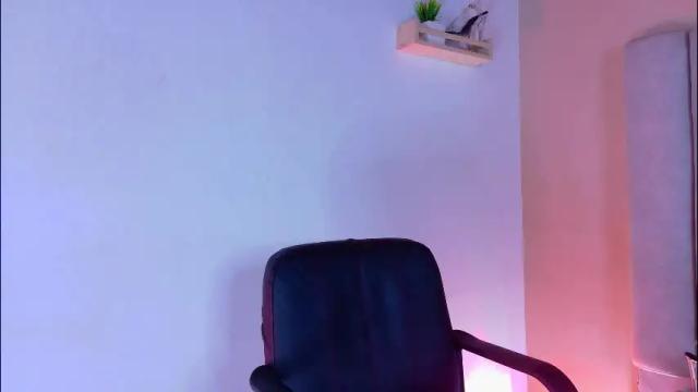 Image 7 of chaneladamss_ Stream on Chaturbate on 5 days ago