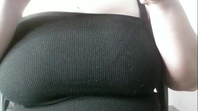 Image 2 of chanell15 Stream on Chaturbate on 4 months ago