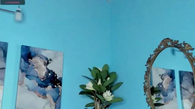 Image 11 of chanell_salicetti Stream on Chaturbate on 24 months ago