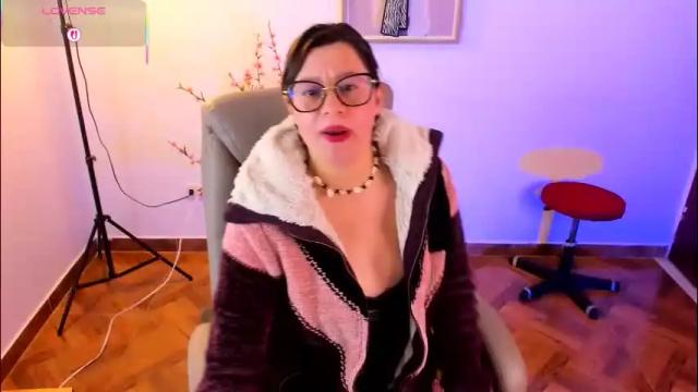 Image 7 of chanell_taylor_ Stream on Chaturbate on 1 month ago