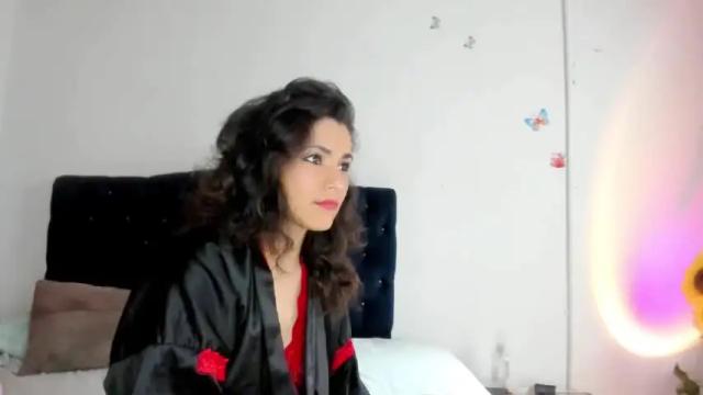 Image 2 of chanelshaw Stream on Chaturbate on 13 months ago