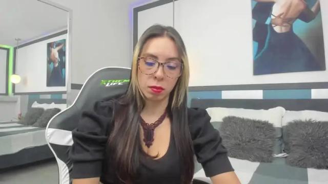 Image 10 of channel_rousse Stream on Chaturbate on 14 months ago