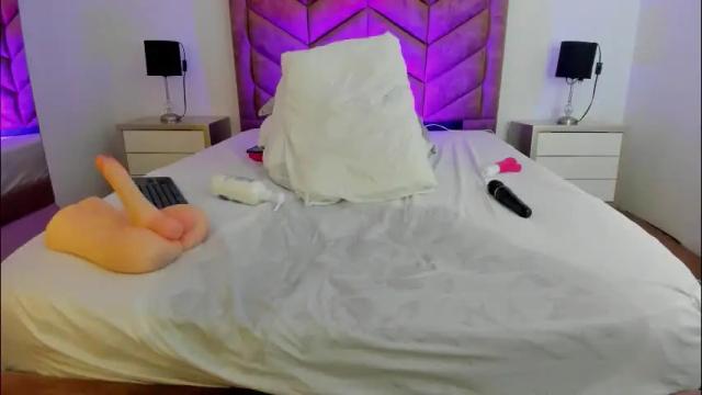 Image 3 of channelfox__ Stream on Chaturbate on 8 days ago