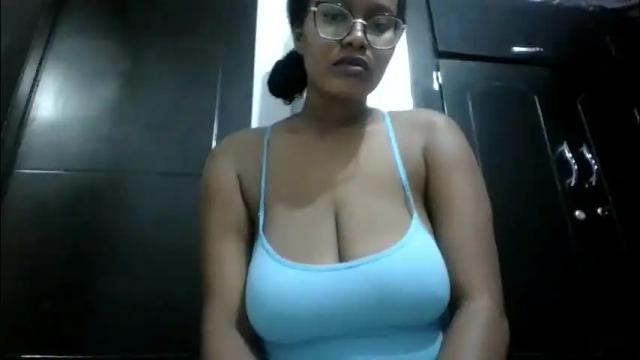Image 2 of chantal99 Stream on Chaturbate on 1 month ago