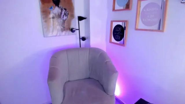 Image 6 of chantal_giordano Stream on Chaturbate on 17 months ago