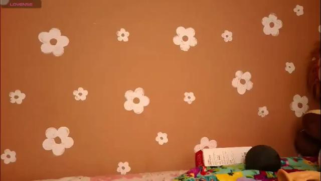 Image 12 of chantal_leon Stream on Chaturbate on 5 months ago