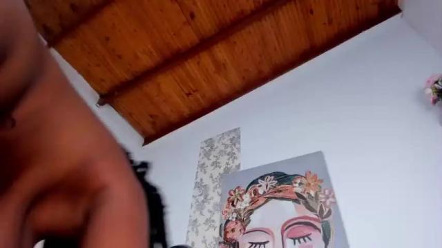 Image 10 of chantall_smith Stream on Chaturbate on 13 months ago