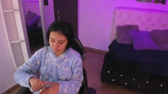 Image 2 of chantall_valkoba Stream on Chaturbate on 13 months ago