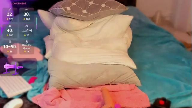 Image 3 of chantall_valkoba Stream on Chaturbate on 21 days ago