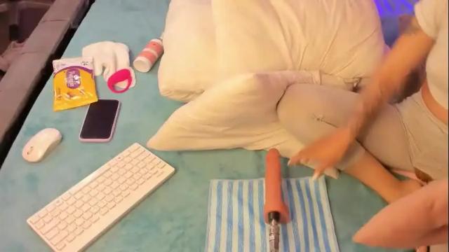 Image 6 of chantall_valkoba Stream on Chaturbate on 21 days ago