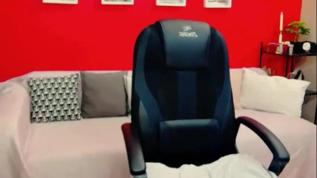 Image 4 of chantallovely Stream on Chaturbate on 2 months ago