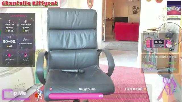 Image 3 of chantelle_kittycat Stream on Chaturbate on 3 months ago