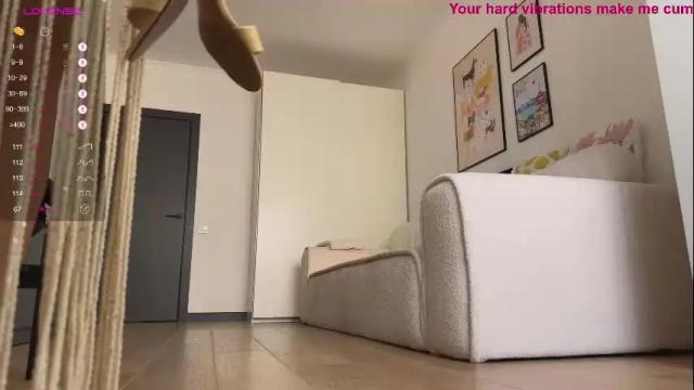 Image 11 of chantwow Stream on Chaturbate on 3 months ago