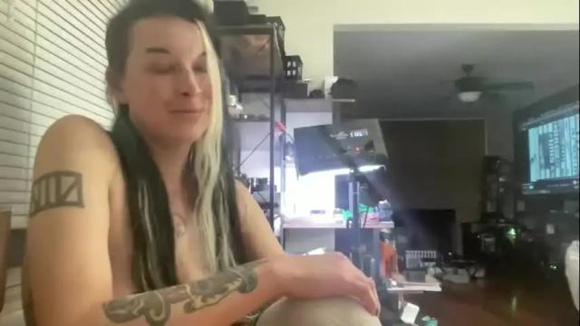 Image 12 of chapelwaste Stream on Chaturbate on 13 months ago