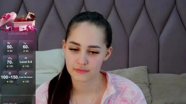 Image 2 of charlenedyson Stream on Chaturbate on 19 months ago