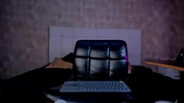 Image 3 of charlie_eusse Stream on Chaturbate on 21 days ago