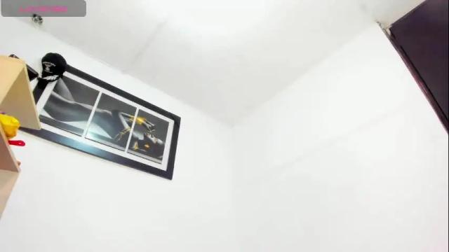 Image 7 of charlie_maartinez Stream on Chaturbate on 26 days ago