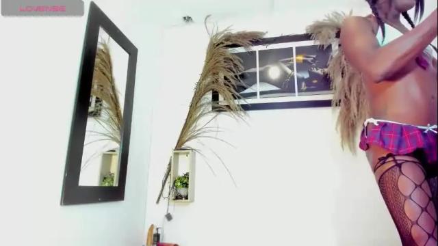 Image 8 of charlie_maartinez Stream on Chaturbate on 4 months ago