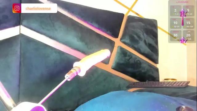 Image 11 of charlie_williams_1 Stream on Chaturbate on 1 month ago