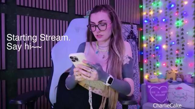 Image 4 of charliecake Stream on Chaturbate on 24 days ago
