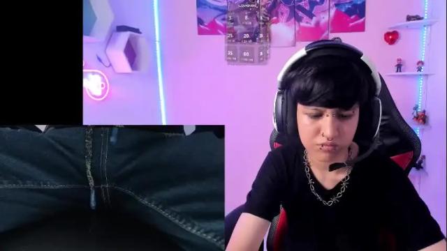 Image 3 of charlietaylor_ Stream on Chaturbate on 10 days ago