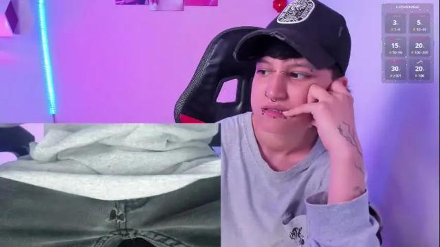 Thumbnail 1, charlietaylor_'s Stream at Chaturbate, 1 month ago
