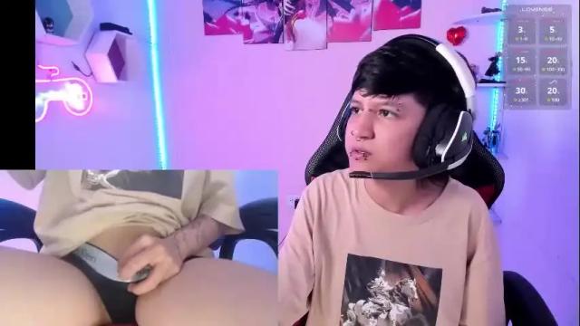 Image 2 of charlietaylor_ Stream on Chaturbate on 1 month ago