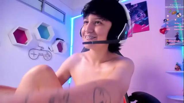 Image 8 of charlietaylor_ Stream on Chaturbate on 29 days ago