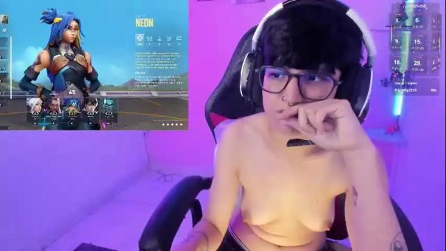 Image 2 of charlietaylor_ Stream on Chaturbate on 20 days ago