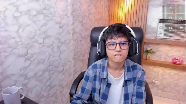 Thumbnail 1, charlietaylor_'s Stream at Chaturbate, 1 month ago