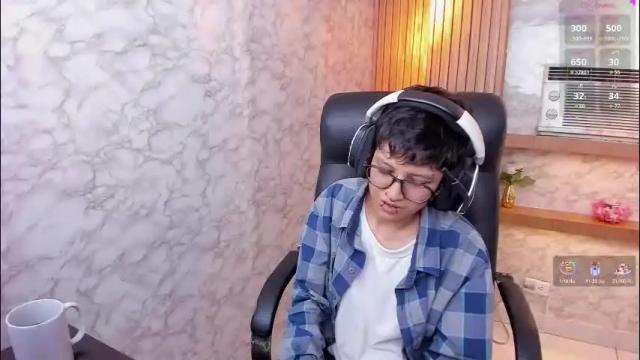 Image 3 of charlietaylor_ Stream on Chaturbate on 2 months ago