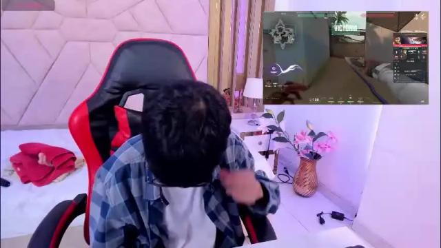 Image 7 of charlietaylor_ Stream on Chaturbate on 1 month ago