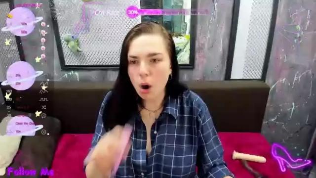 Thumbnail 1, charlinkiss's Stream at Chaturbate, 18 months ago