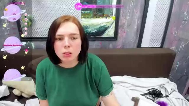 Image 11 of charlinkiss Stream on Chaturbate on 17 months ago