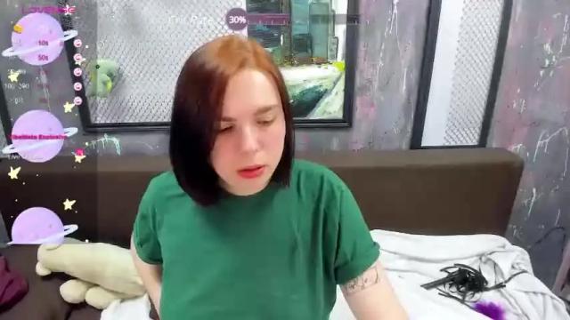 Image 3 of charlinkiss Stream on Chaturbate on 17 months ago