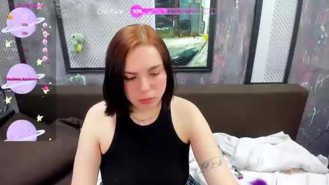 Image 8 of charlinkiss Stream on Chaturbate on 17 months ago