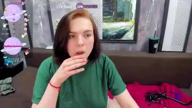 Image 3 of charlinkiss Stream on Chaturbate on 16 months ago