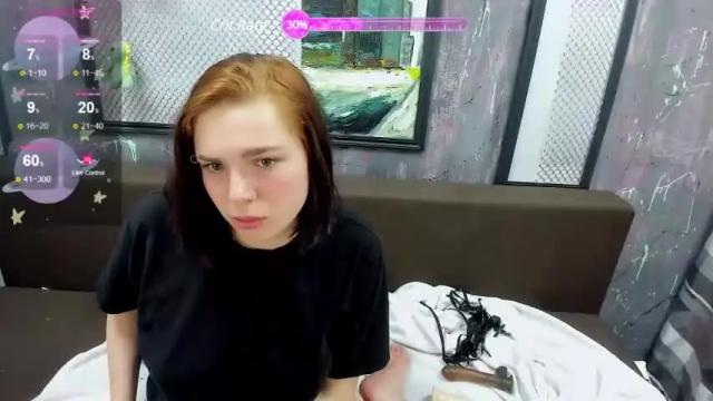 Image 8 of charlinkiss Stream on Chaturbate on 16 months ago